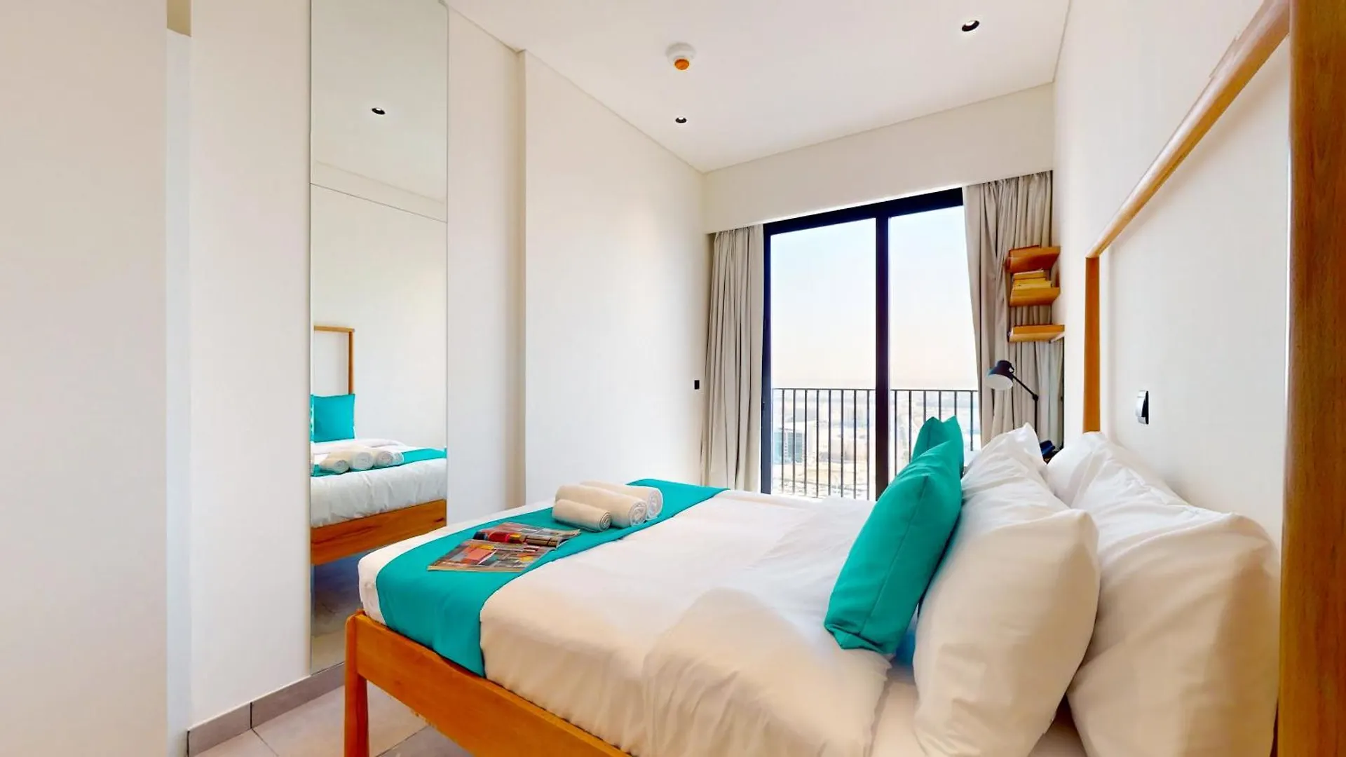 Hotel The Community Dubai 0*,